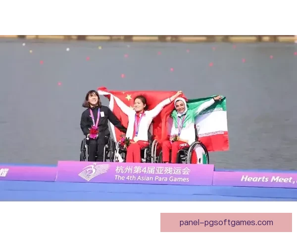 滑冰冠军：冰上优雅之风，勇攀巅峰，绽放辉煌光芒